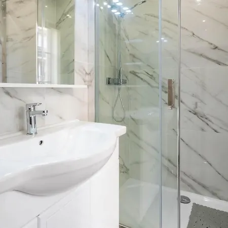 Belleville Luxe Appartamento *